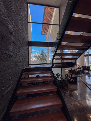 Casa En Venta En La Espiga .2