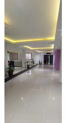 Imagen 3 de 29 de En Venta Espectacular Casa En El Trigal Norte En Calle Cerrada Mg092215