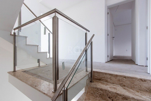Casa Em Porto Alegre Com 3 Dormitórios - Lu430955