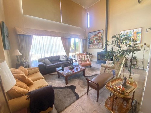 Gran Casa En Venta 5 Dorm. Condominio Mantagua Con Piscina