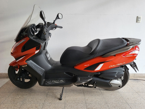 Imagen 2 de 18 de Downtown 300i-kymco-$ 1.650.000 2020-recibo Inferior-tuamoto