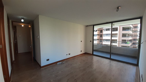 Departamento En Arriendo De 3 Dorm. En Las Condes