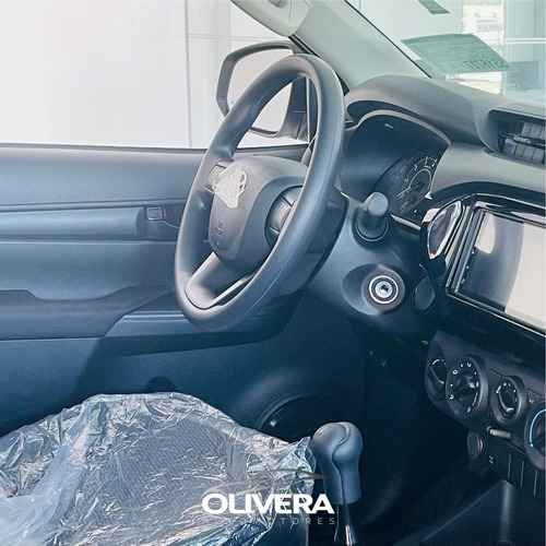 Toyota Hilux Pick Up 4x4 Diesel 0km - Olivera Automotores