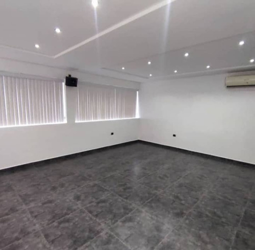 Imagen 3 de 9 de Esplendido Towhouse Prebo Valencia Jc-lp