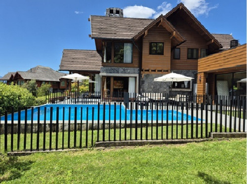 Se Vende Exclusiva Casa Puntilla De Villarrica. 1.600terreno