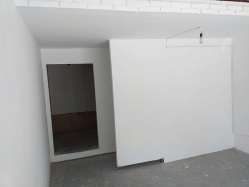 Imagen 5 de 13 de Local En Venta En Flores