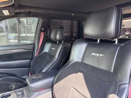 Jeep Grand Cherokee 6.4 Srt-8 At