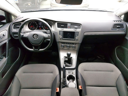 Imagen 9 de 16 de Volkswagen Golf Comfortline Manual