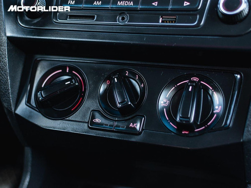 Imagen 11 de 15 de Volkswagen Gol 1.6 Power G7 Ex. Full | Permuta / Financia
