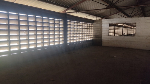 Imagen 14 de 15 de Galpón En Alquiler En Guarenas Zona Industrial 22-25162