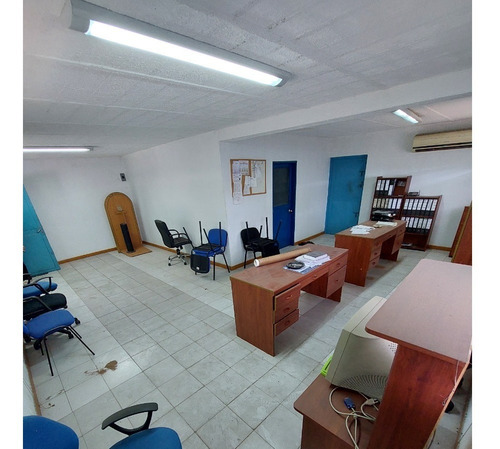Imagen 19 de 19 de Best House Vende Amplio Y Cómodo Galpón En Las Tejerías