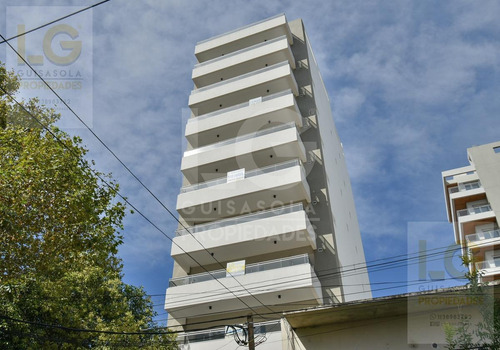 Imagen 1 de 30 de Departamento En Venta De 3 Ambientes Con Cochera En Quilmes - Pisos De Categoria