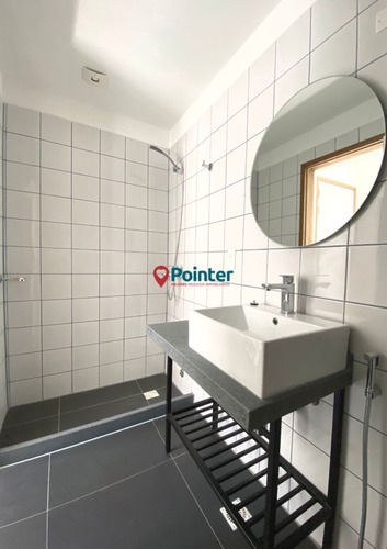 Imagen 7 de 12 de Alquilo Apartamento Triplex De 2 Dormitorios Con Terraza Y Mirador, Ciudad Vieja