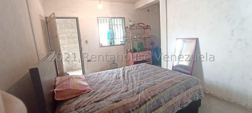 Imagen 18 de 30 de Casa En Venta El Ujano, Zona Este Barquisimeto, 242 Metros2, Construcción Nueva,facil Acceso A Zona Comercial. Contacto 0424-5620928 Flex 22-9075 Z29