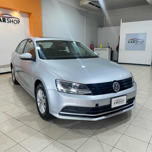 Volkswagen Vento 2.0 Advance 115cv