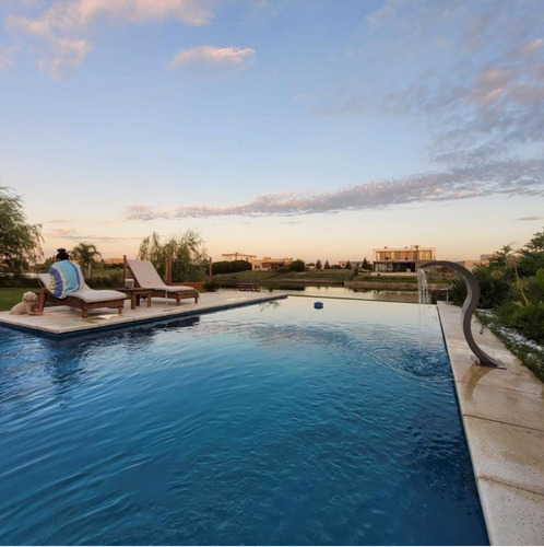 Casa En Venta En San Sebastian, Escobar, G.b.a. Zona Norte