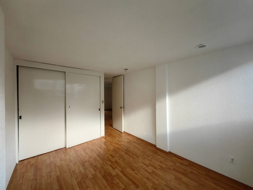Departamento Renta En Col. Napoles / 100m2