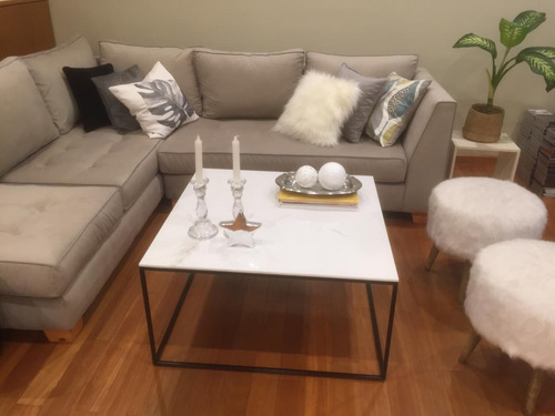 Imagen 9 de 10 de Mesa Ratona Simil Marmol Con Est. Hierro Estilo Industrial