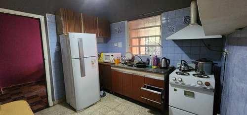 Casa Con Local, Excelente Zona Comercial!!!!