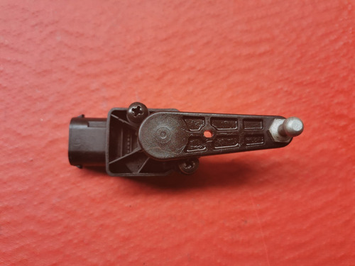 Sensor Altura Suspensión Trasera Peugeot 308 307 213009 2012 (Usado)