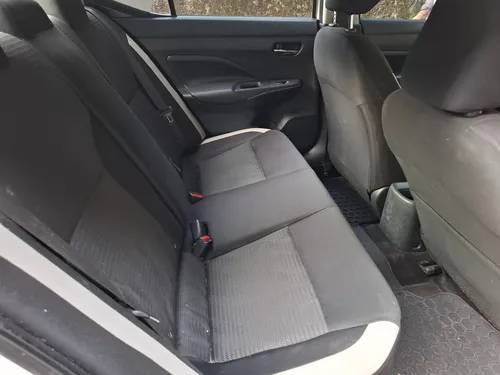 Nissan Versa 1.6 Advance Mt