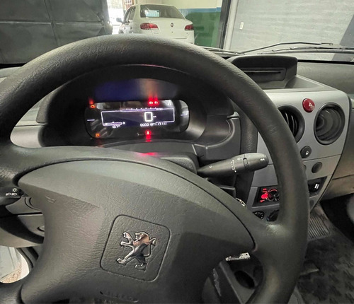 Imagen 13 de 24 de Peugeot Partner Furgón Confort 1.6