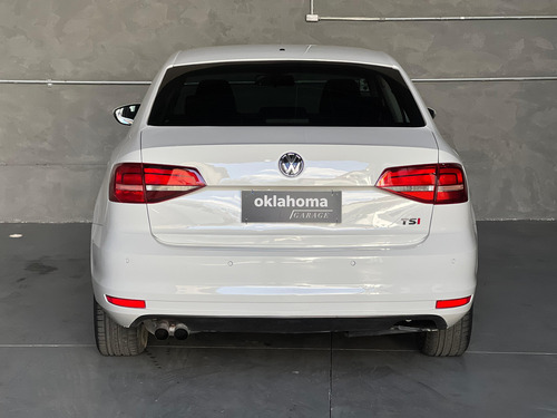 Volkswagen Jetta 2.0 Comfortline Flex Aut 4p