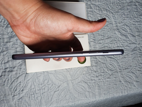 Celular Samsung Galaxy A8 Plus