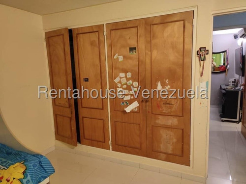 Y.t. Apartamento En Venta, Colinas De La Tahona Mls #25-6437