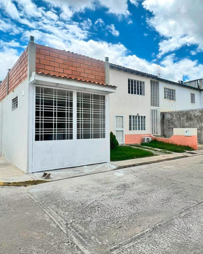 Se Vende!!! Casa En La Urbanización La Orquidea Maracay Aragua