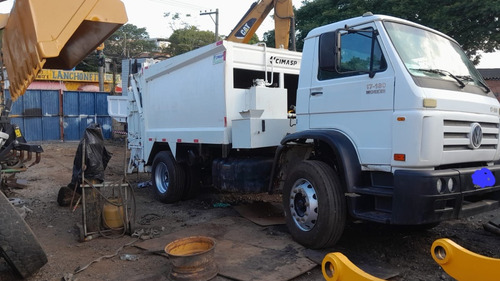 17-180 Worker Ano 2012 Com Compactador De Lixo, Conservado