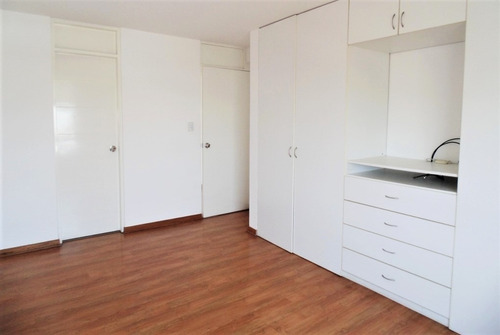 Imagen 8 de 26 de Venta De Hermoso Y Amplio Dpto. Duplex C/estac. En Urb. Vista Alegre Surco