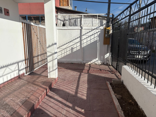 Linda Casa 4 Dormitorios En Huechuraba