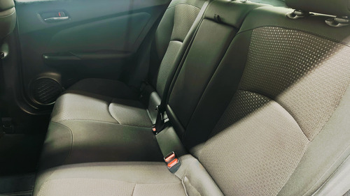 Toyota Prius 1.8 Base Cvt