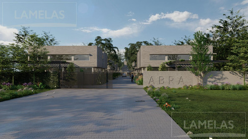 Venta Casa 3 Dormitorios Con Jardín Y Pileta Privada Abra Funes