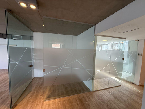 Alquiler Oficina 100m2 En Cabildo Park - Divisiones Blindex Open Space.