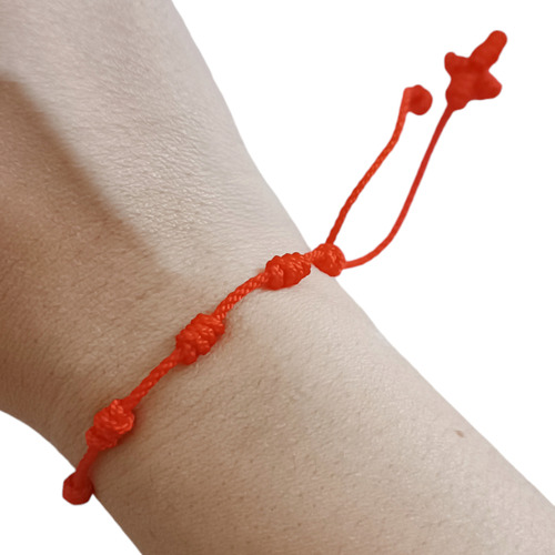 2 Pulseras De Hilo Rojo 10 Nudos Y Cruz Decenario Proteccion