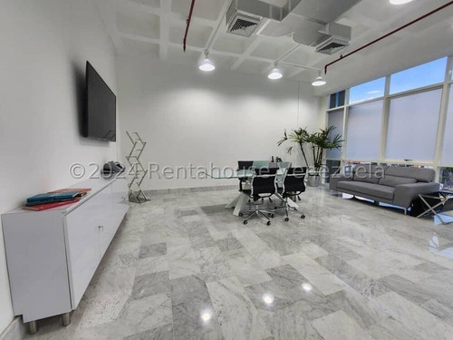 Se Alquila Hermosa Oficina Completamente Re Modelada En Las Mercedes Cod 24-27491 Rex