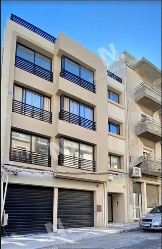 Imagen 2 de 7 de Edificio Marav En Ciudad Vieja, Apartamento De 1 Dormitorio Ideal Para Vivienda U Oficina - Montevideo Ciudad Vieja