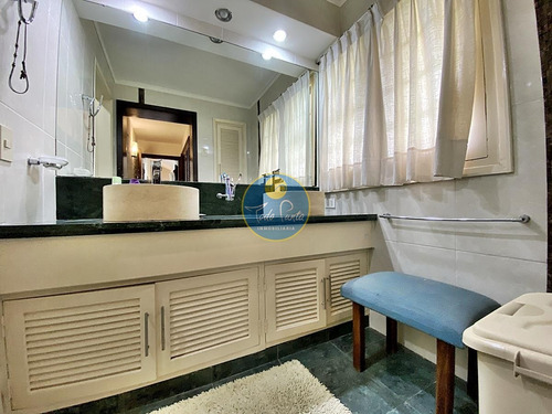 Hermosa Casa En Venta En Playa Mansa- Ref: 5929