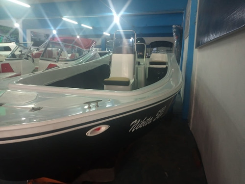 Imagen 3 de 9 de Lancha Traker 5.30 2023 Full 0 Hs 40 Hp 2017 50 Hs Full Pto