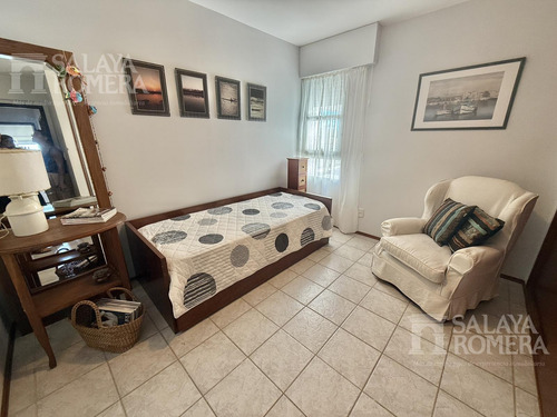 Departamento En Playa Mansa