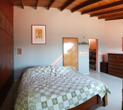 Imagen 9 de 13 de Cómoda Y Acogedora Casa En Nueva Barcelona