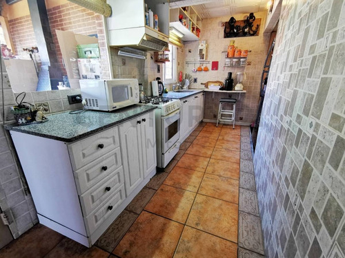 Imagen 10 de 22 de Casa En Venta De 3 Dormitorios Con Parque En Villa Elisa, La Plata