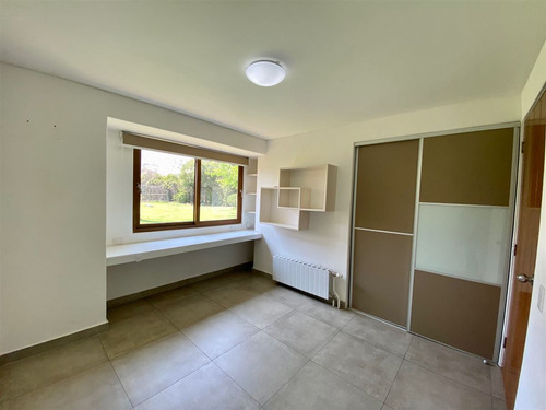 Hermosa Casa E Parcela 5000m2 En Condominio 4 D Más Serv.
