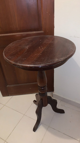 Imagen 1 de 5 de Mesa Auxiliar En Caoba