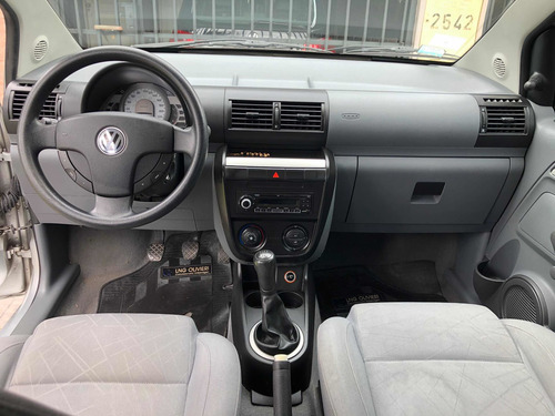 Volkswagen Suran 1.6 I Comfortline 90a 2009