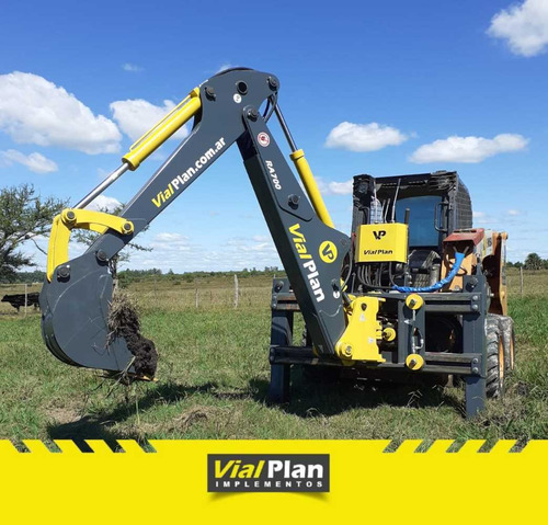 Implemento Brazoretro Ra700 Vialplan P/ Minicargadora