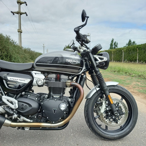 Triumph Speed Twin