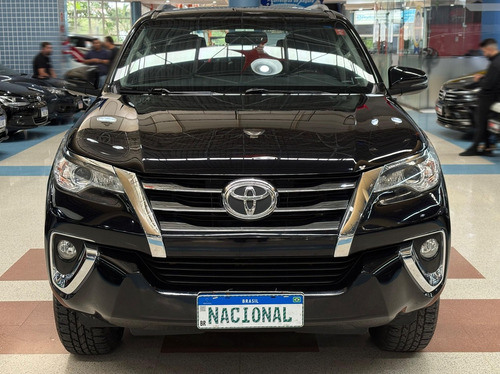Toyota Hilux SW4 2.7 SRV 7 LUGARES 4X2 16V